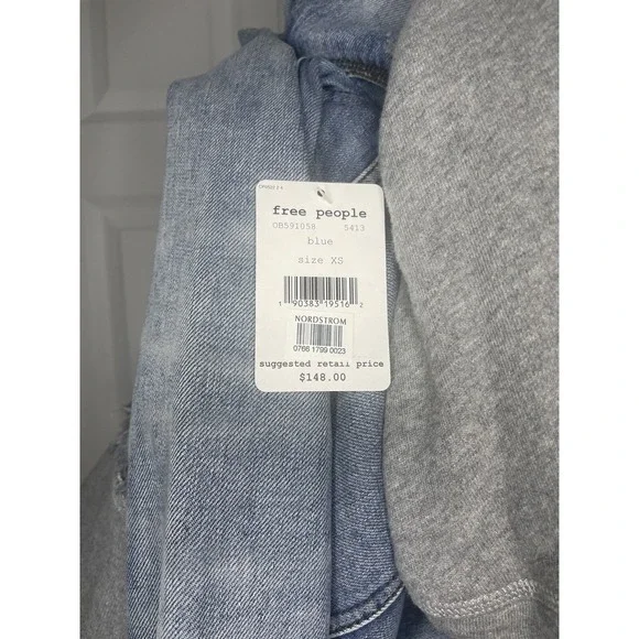 Free People We The Free Perry Hooded Denim Jean Jacket xs blue wash  nwt - Picture 3 of 3